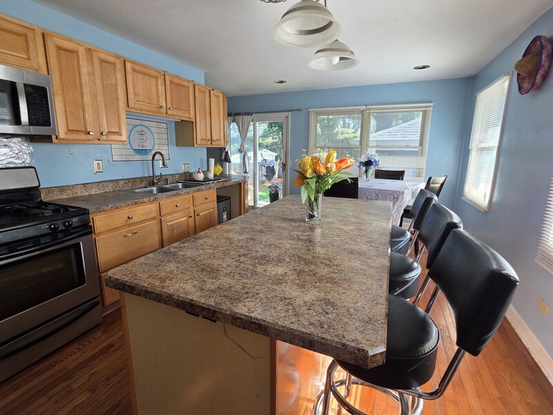 605 E Maple Avenue Mundelein IL 60060