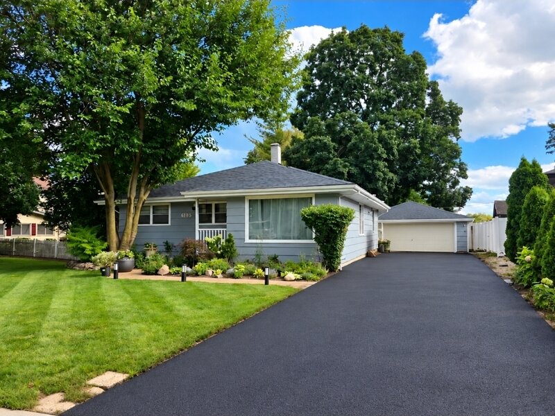 605 E Maple Avenue Mundelein IL 60060