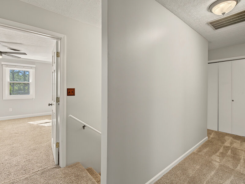 16578 N Oak Hill Lane Mt Vernon IL 62864