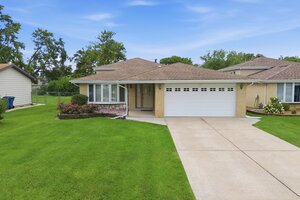 Photo of 11942 S Lawler Avenue Alsip IL 60803