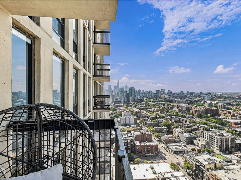 1660 N Lasalle Drive Chicago IL 60614