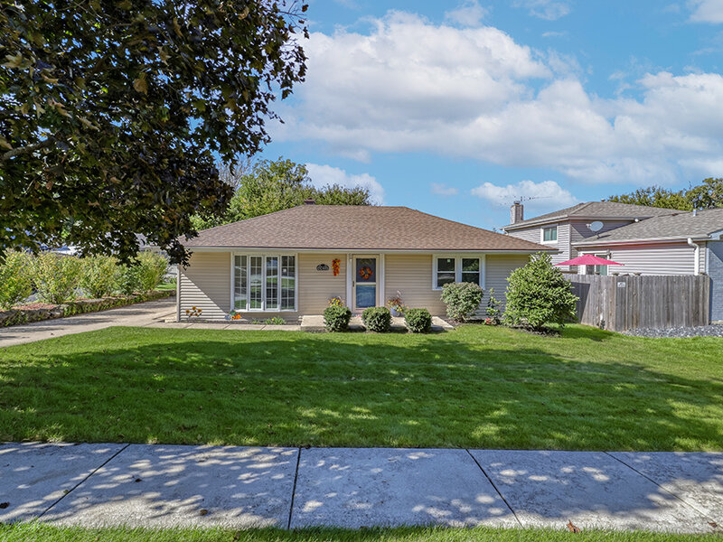 1048 Hermes Avenue Lemont IL 60439