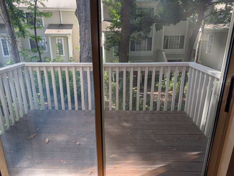293 W Treehouse Lane Round Lake IL 60073