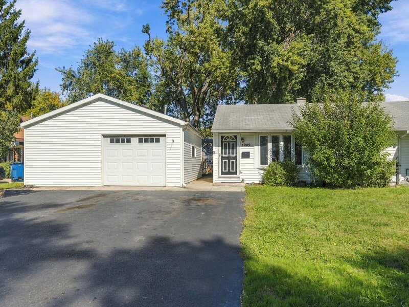 4200 W 90th Street Hometown IL 60456