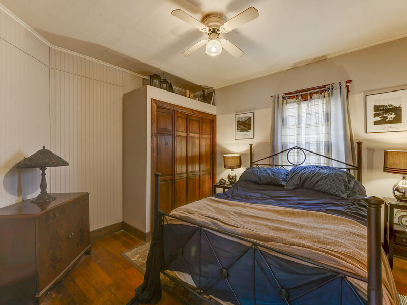 1583 East Avenue Crete IL 60417