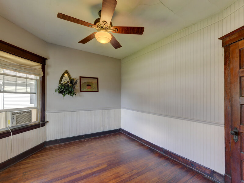 1583 East Avenue Crete IL 60417