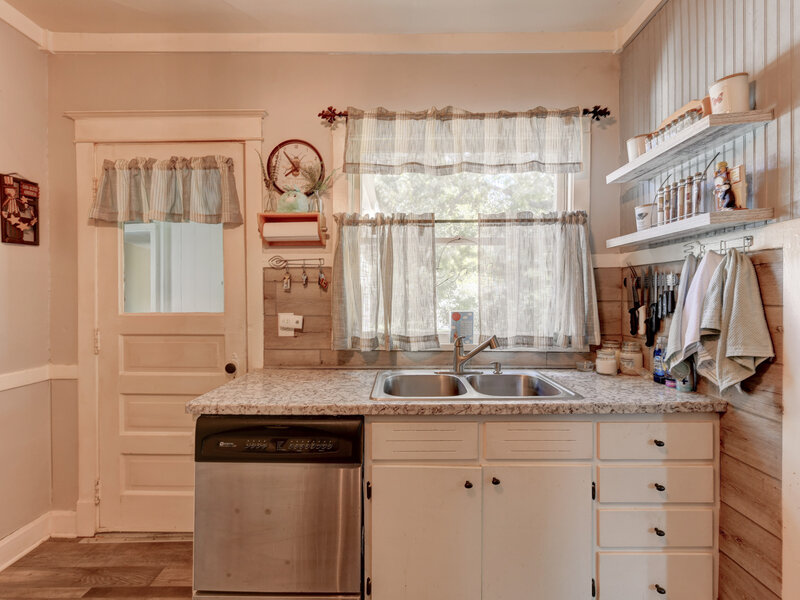 1583 East Avenue Crete IL 60417
