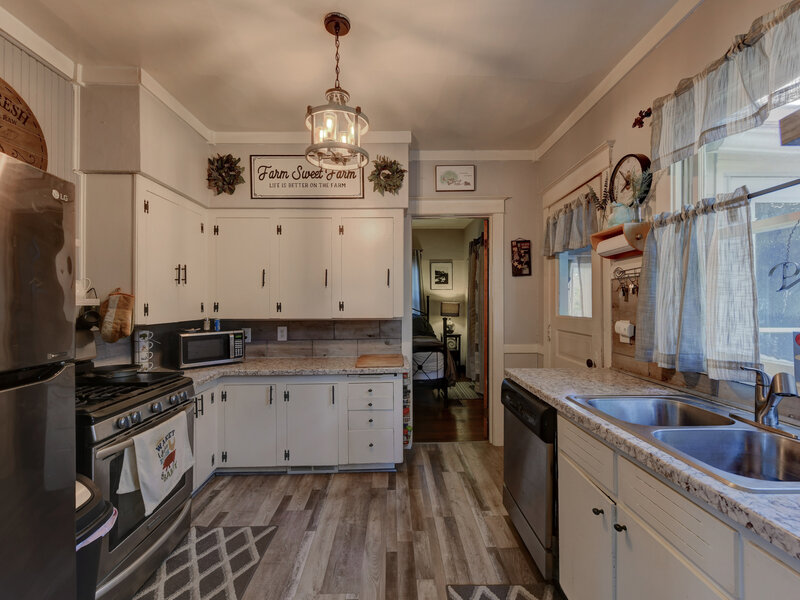 1583 East Avenue Crete IL 60417