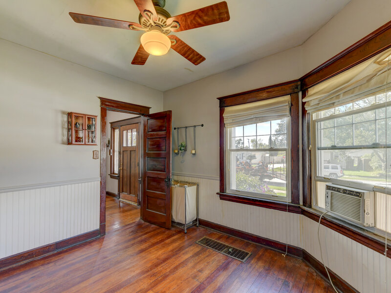 1583 East Avenue Crete IL 60417