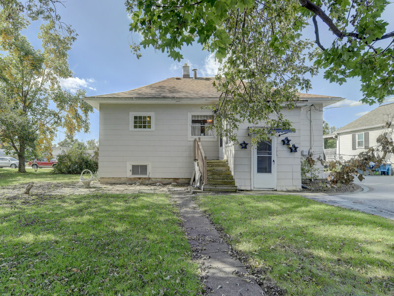 1583 East Avenue Crete IL 60417