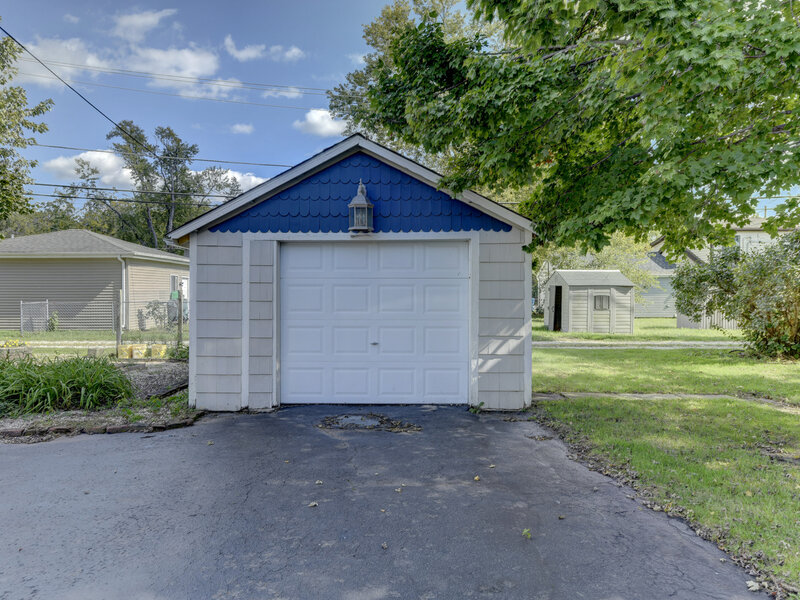 1583 East Avenue Crete IL 60417
