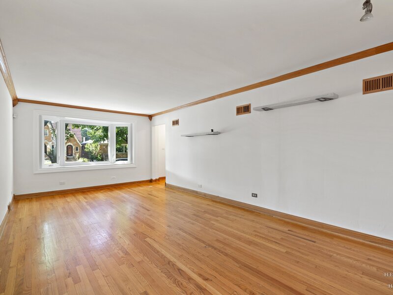 6051 N Marmora Avenue Chicago IL 60646