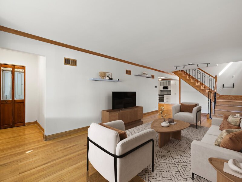 6051 N Marmora Avenue Chicago IL 60646