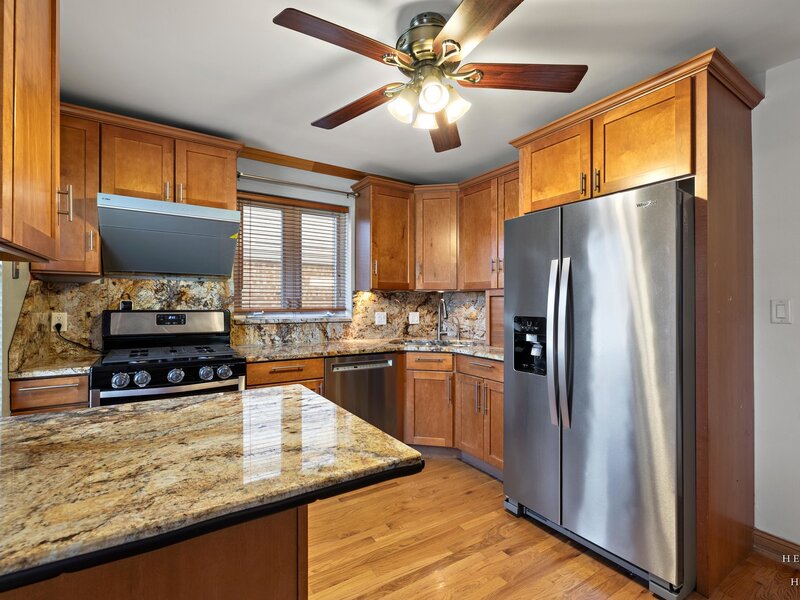 6051 N Marmora Avenue Chicago IL 60646