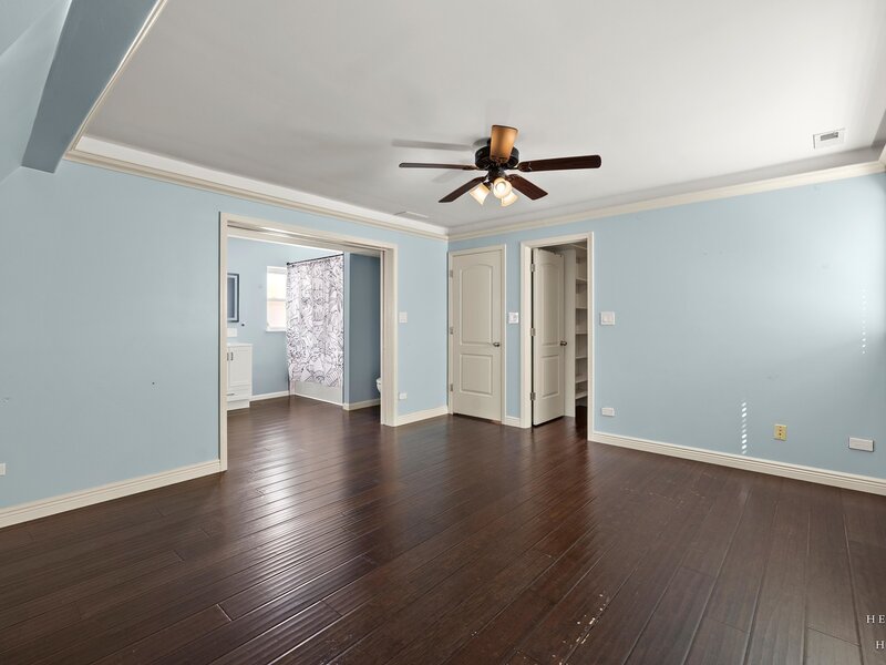 6051 N Marmora Avenue Chicago IL 60646