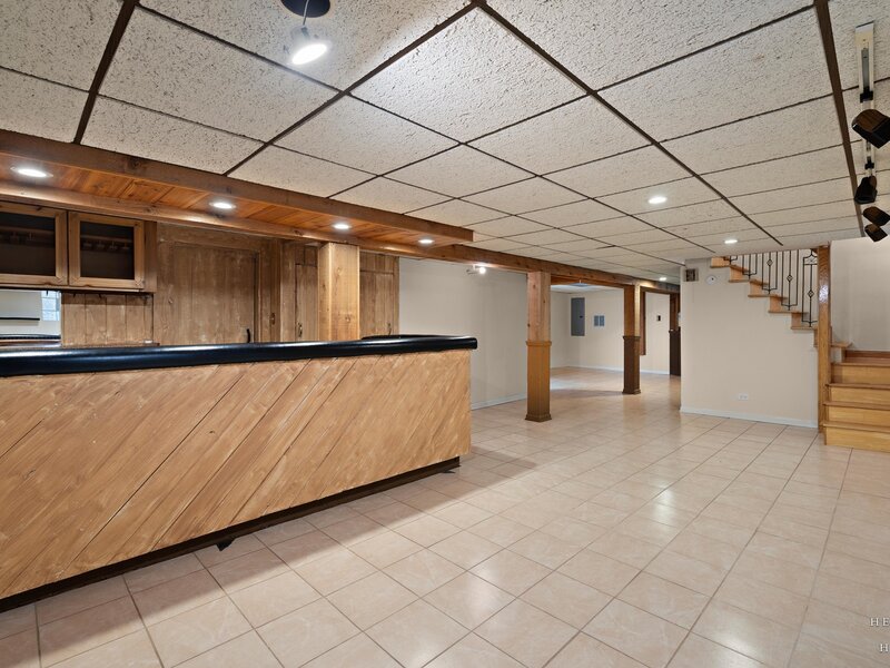 6051 N Marmora Avenue Chicago IL 60646