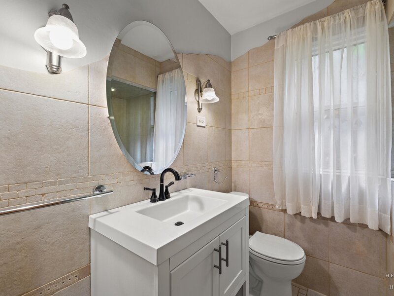 6051 N Marmora Avenue Chicago IL 60646