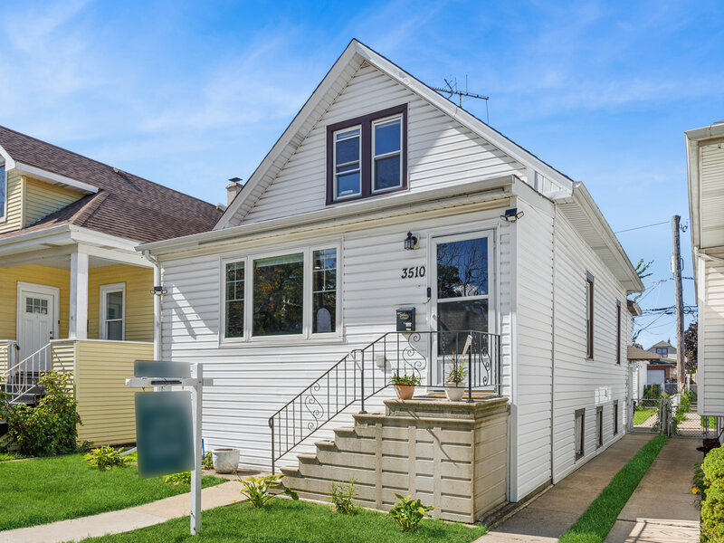 3510 N Narragansett Avenue Chicago IL 60634
