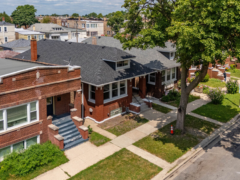 2234 Gunderson Avenue Berwyn IL 60402