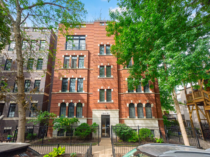 3544 N Fremont Street Chicago IL 60657
