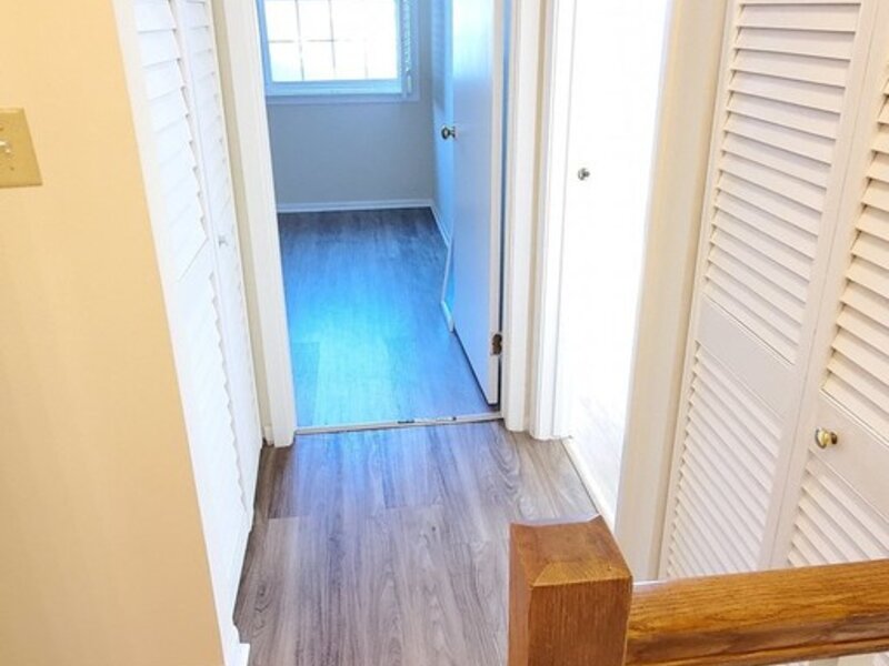 1307 Fall Court Wheeling IL 60090