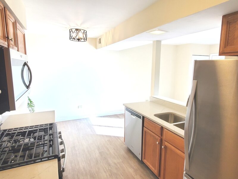 1307 Fall Court Wheeling IL 60090