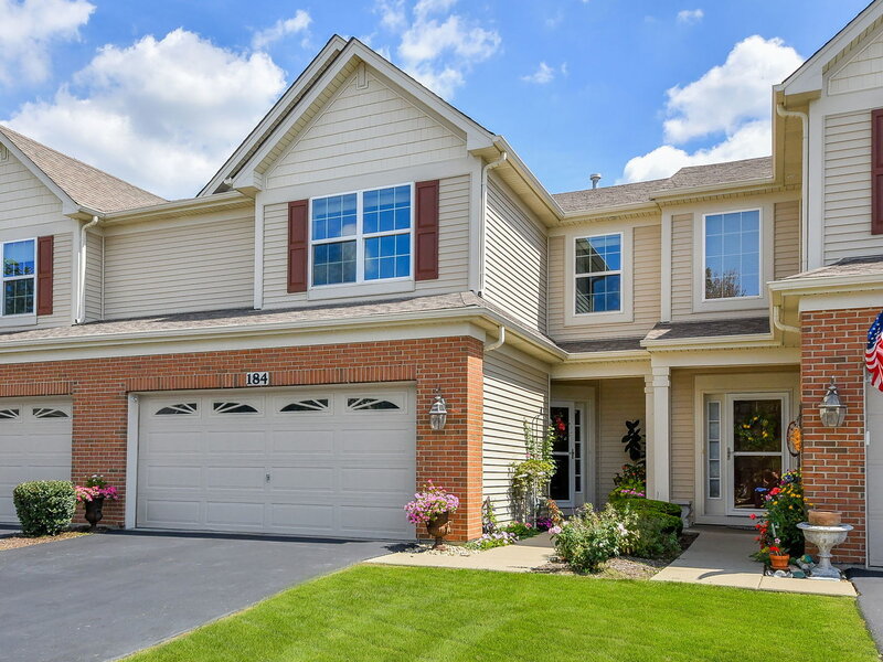 184 Birch Lane St. Charles IL 60175
