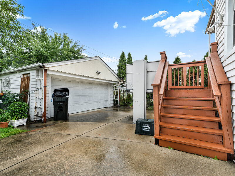 1733 N 73rd Avenue Elmwood Park IL 60707