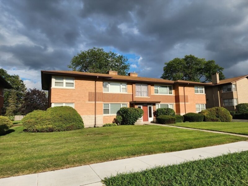 1341 Balmoral Avenue Westchester IL 60154
