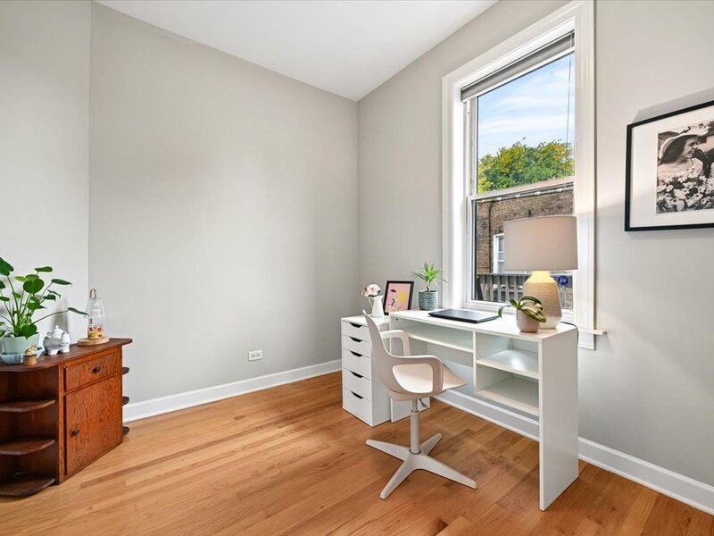 2920 W Berteau Avenue Chicago IL 60618