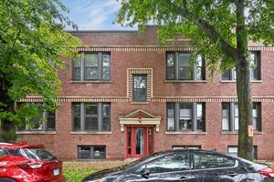 Photo of 2920 W Berteau Avenue Chicago IL 60618 Unit 2