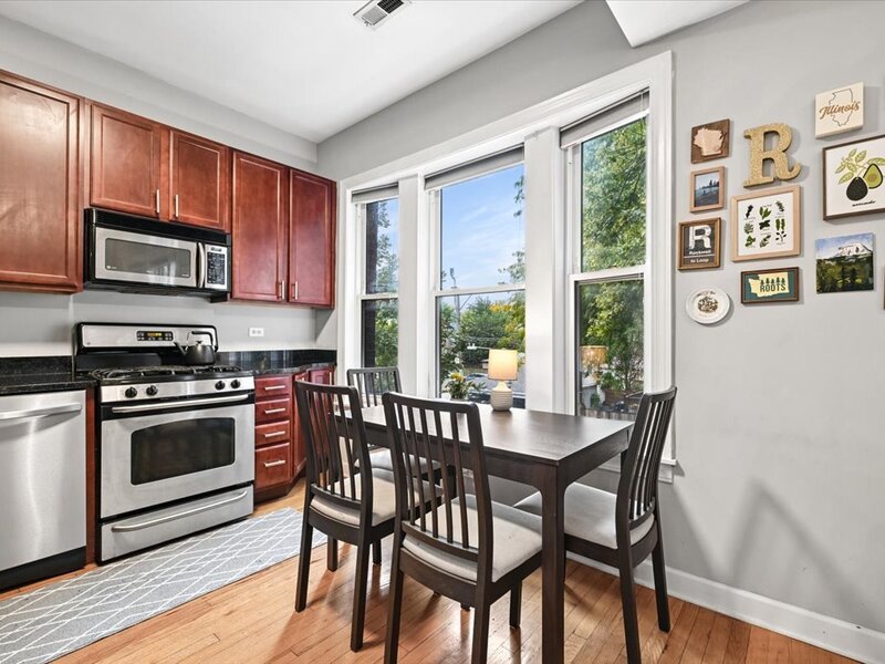 2920 W Berteau Avenue Chicago IL 60618