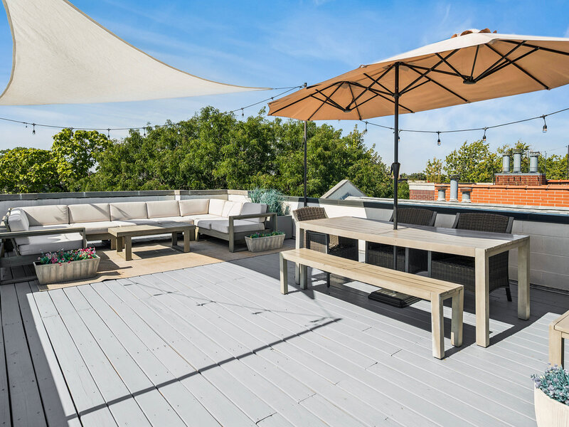 3241 N Clifton Avenue Chicago IL 60657