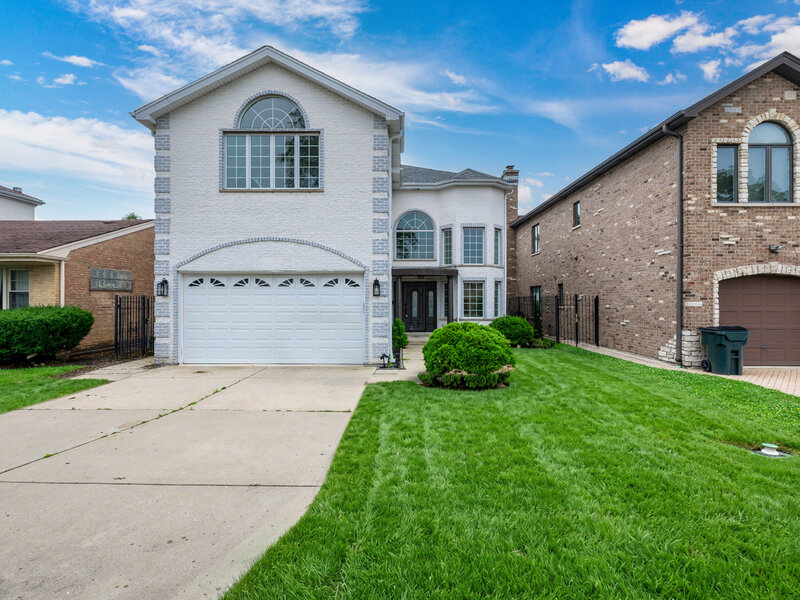6723 N Harding Avenue Lincolnwood IL 60712