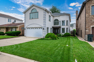 Photo of 6723 N Harding Avenue Lincolnwood IL 60712
