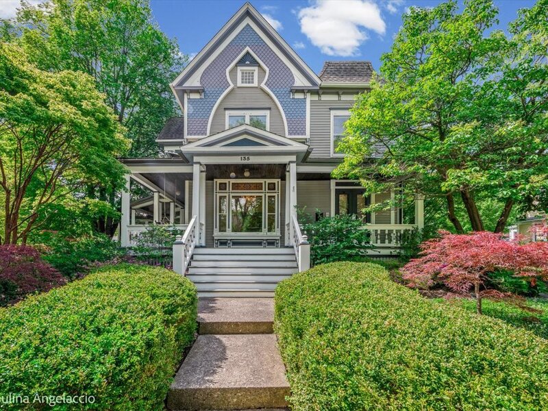 135 W Lake Street Barrington IL 60010