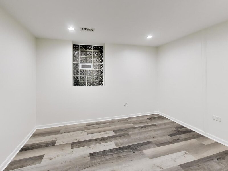 5138 S Kenwood Street Chicago IL 60615