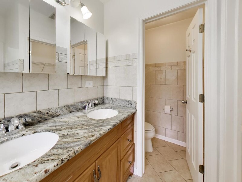 5138 S Kenwood Street Chicago IL 60615