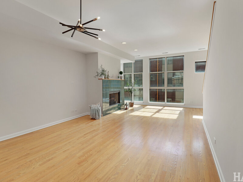 6957 N Western Avenue Chicago IL 60645