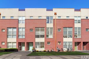 Photo of 6957 N Western Avenue Chicago IL 60645