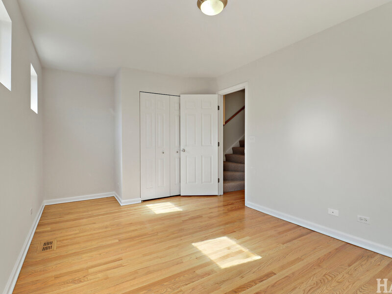 6957 N Western Avenue Chicago IL 60645