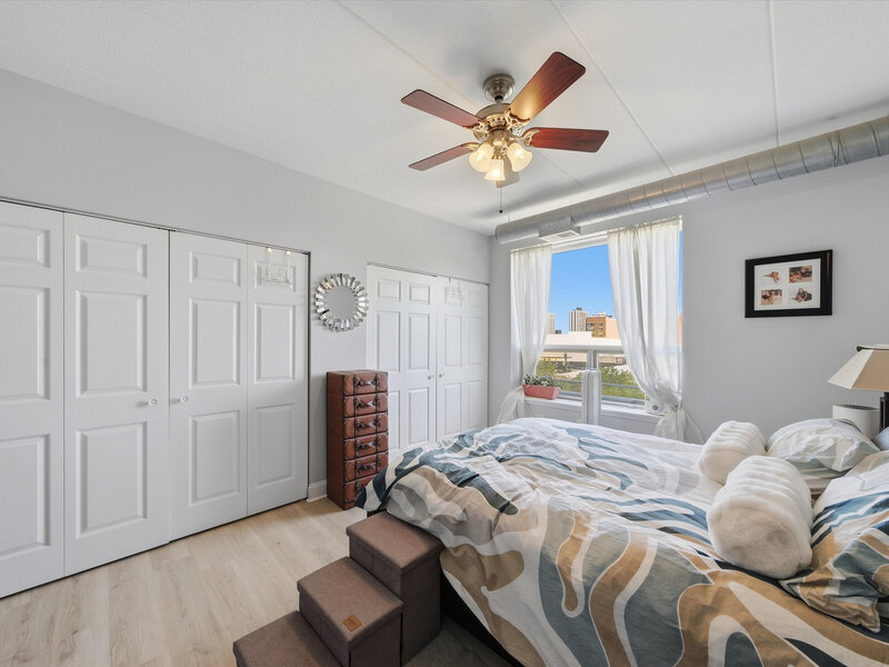 1100 W Montrose Avenue Chicago IL 60613