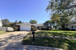 Photo of 690 E Vicksburg Court Bourbonnais IL 60914