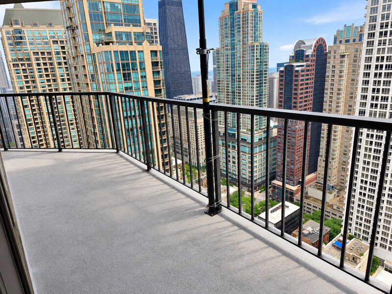 10 E Ontario Street Chicago IL 60611