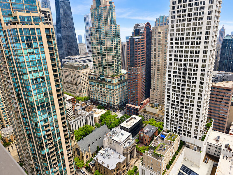 10 E Ontario Street Chicago IL 60611