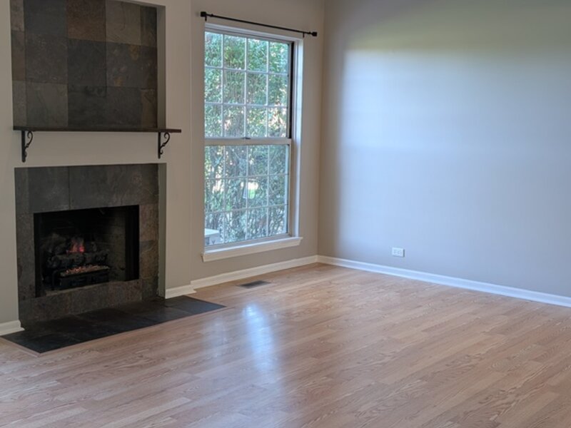 1676 Pebble Beach Circle Elgin IL 60123