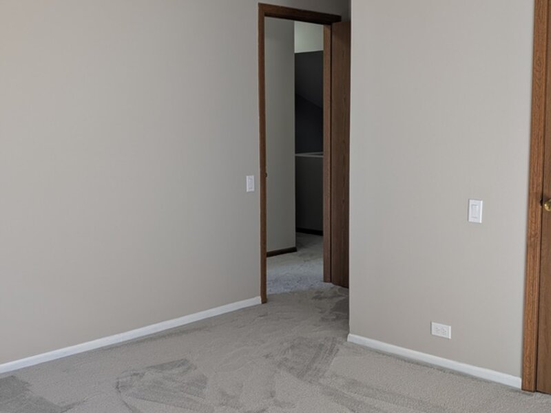 1676 Pebble Beach Circle Elgin IL 60123