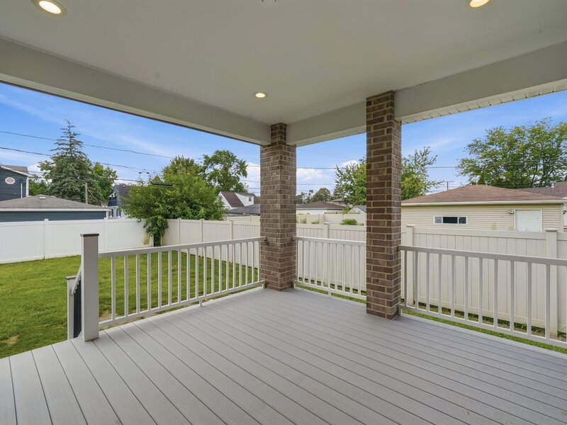 6939 W 95th Place Oak Lawn IL 60453