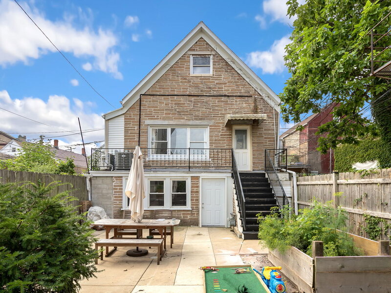 941 W 32nd Street Chicago IL 60608