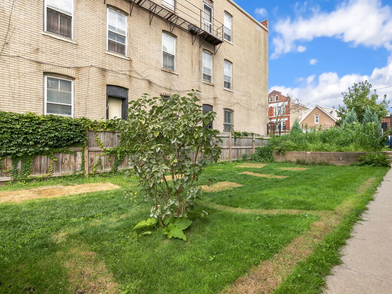 941 W 32nd Street Chicago IL 60608
